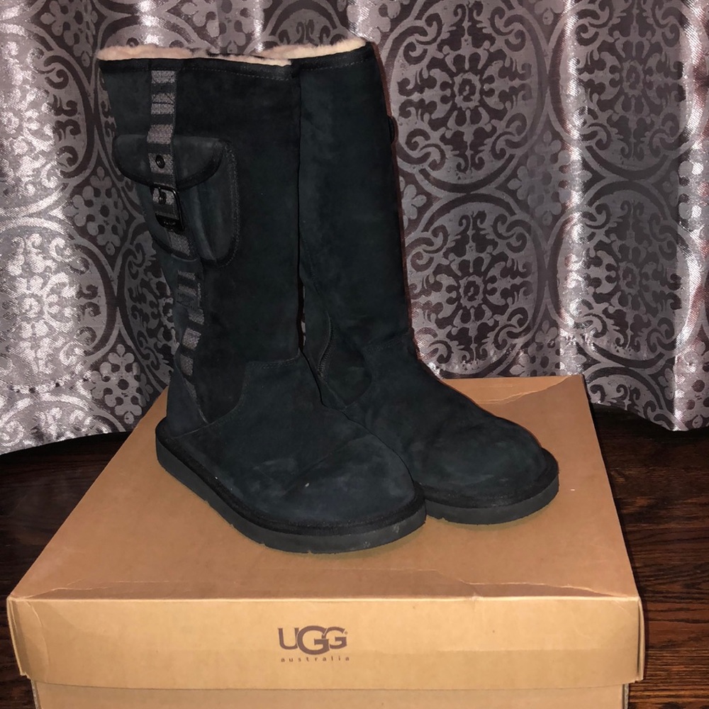 UGG Retro Cargo Black Boots (Size 8)